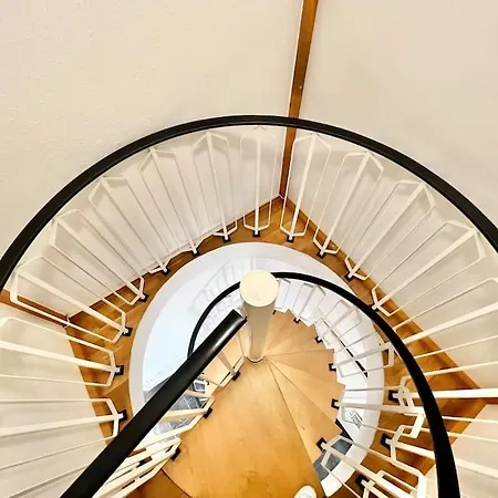 Ailiv Megaspace 33 Apartment *