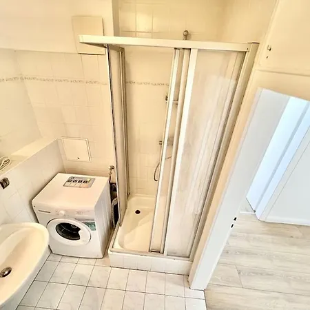Apartment Ailiv Megaspace 33 *