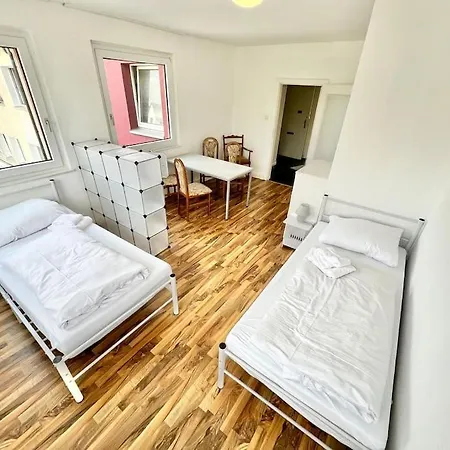 Ailiv Megaspace 33 Apartment